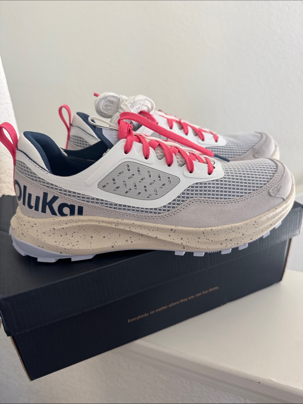 Makiki
Women's All-Terrain Athletic Shoes